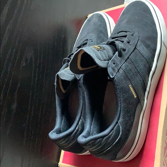 Addidas Busenitz - Picture 6 of 7